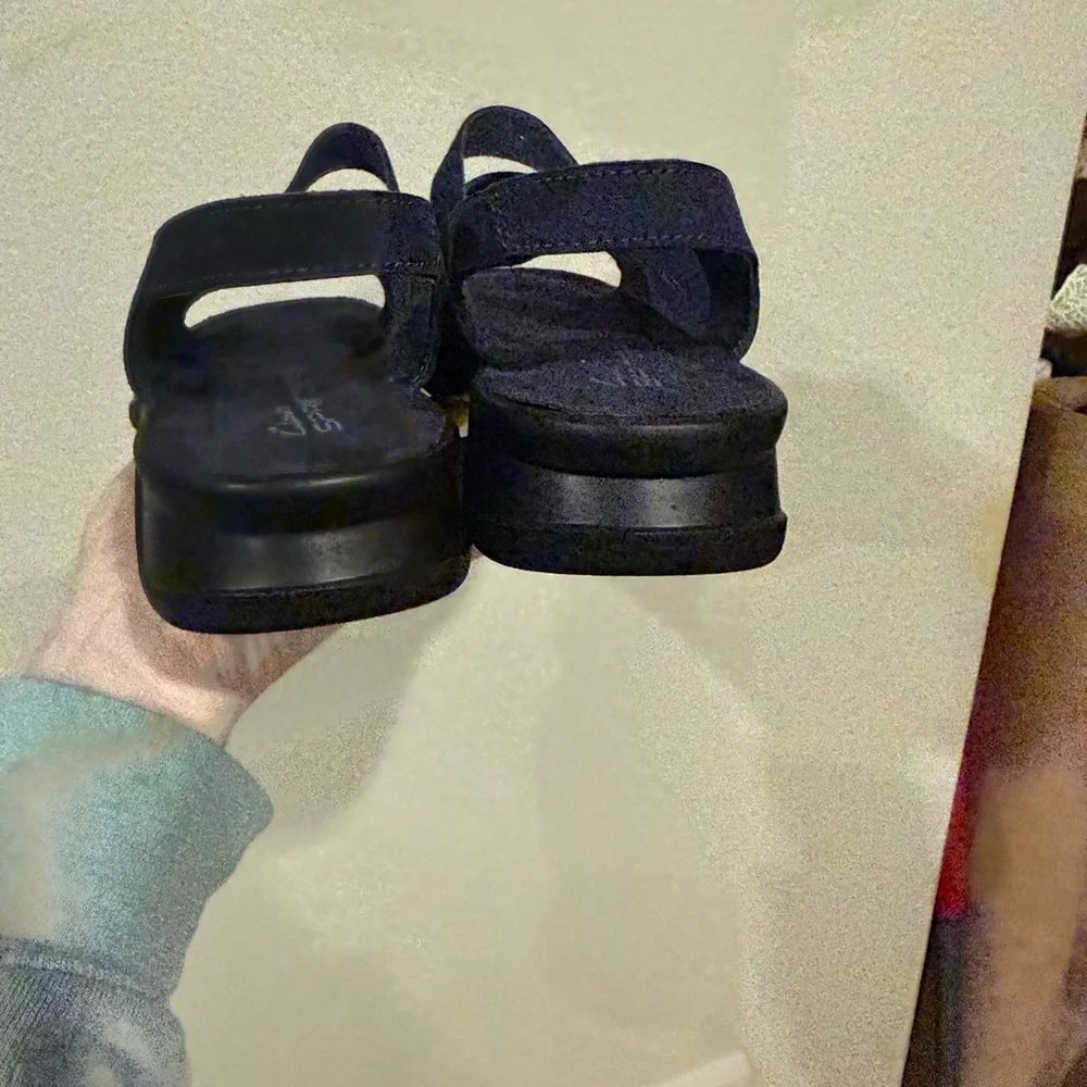 Black Strappy Sandals 9M